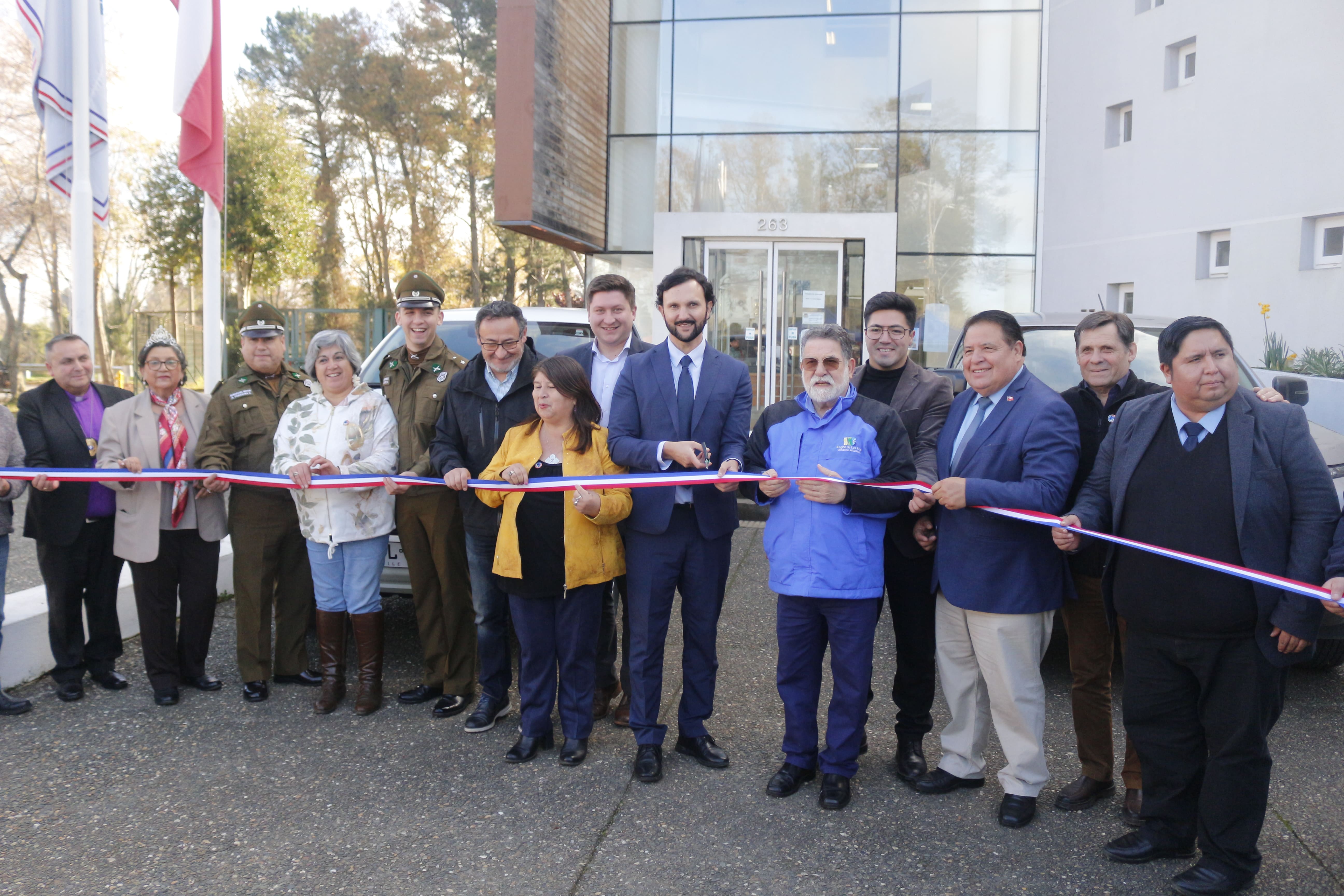 MUNICIPIO DE MÁFIL INAUGURA DOS NUEVOS VEHÍCULOS MUNICIPALES